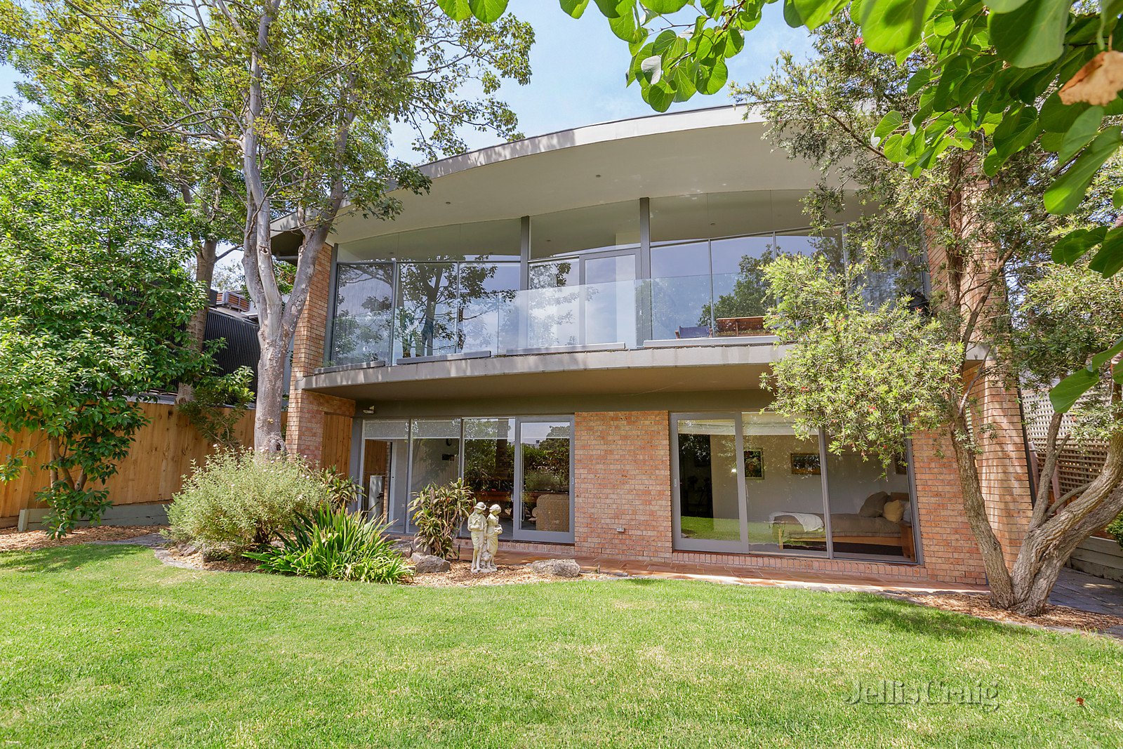 81 Winmalee Road, Balwyn image 3