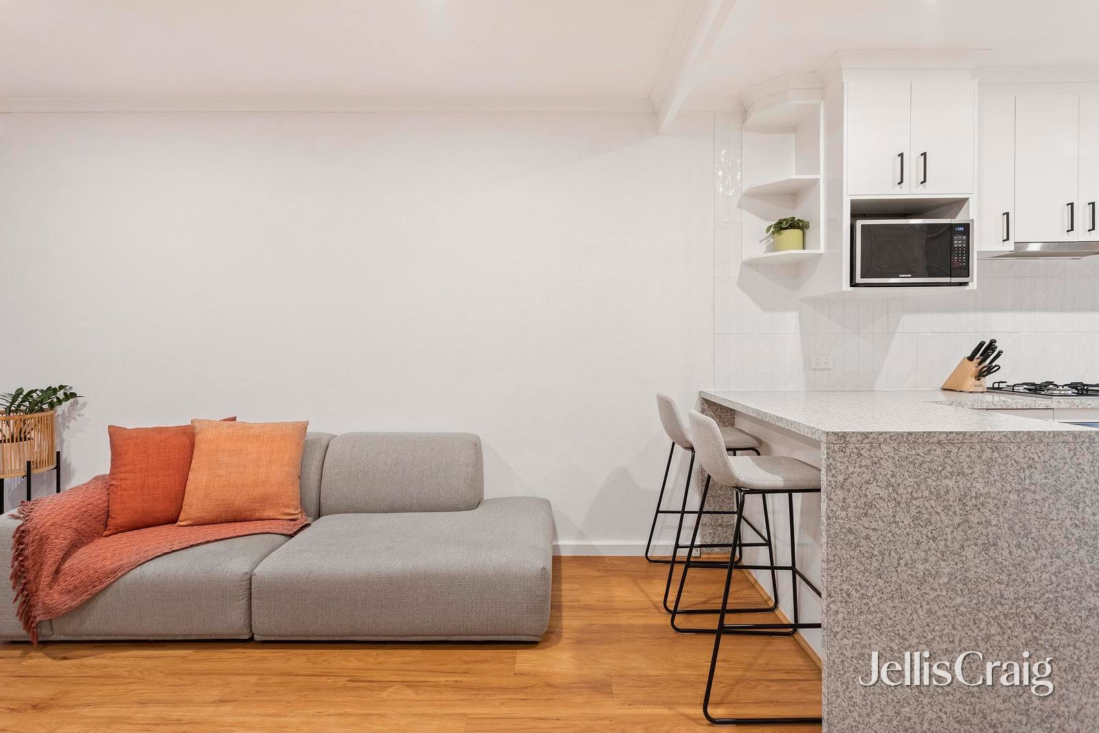 8/10-12 Ray Street, Croydon image 6