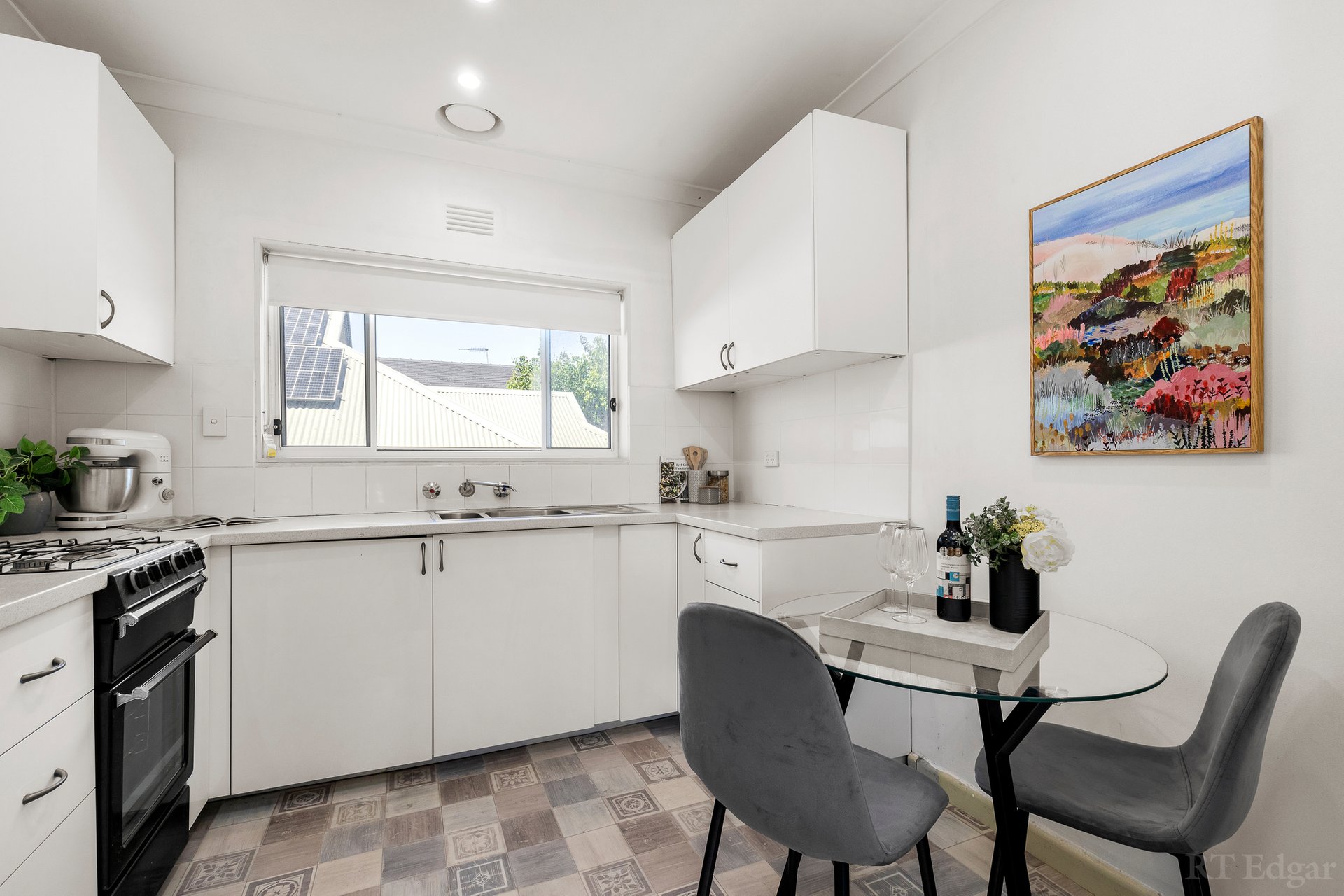 Property Gallery Thumbnail 3