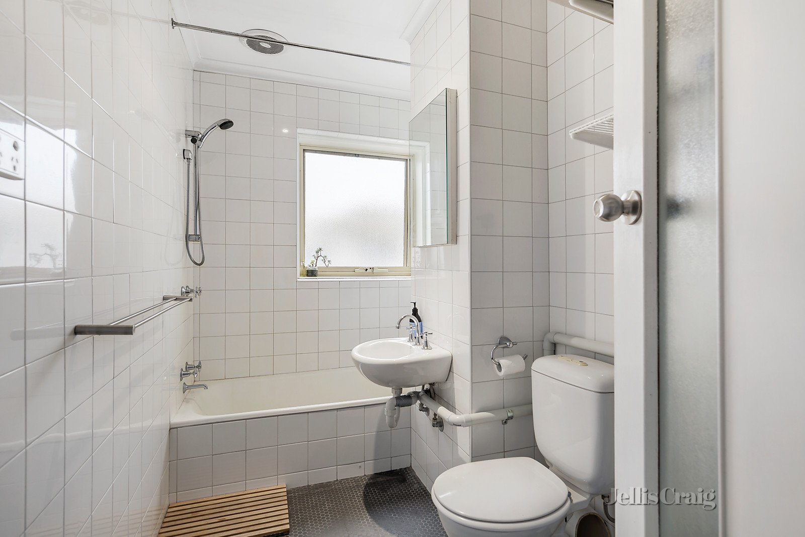 8/10 Mitford Street, St&nbsp;Kilda image 5