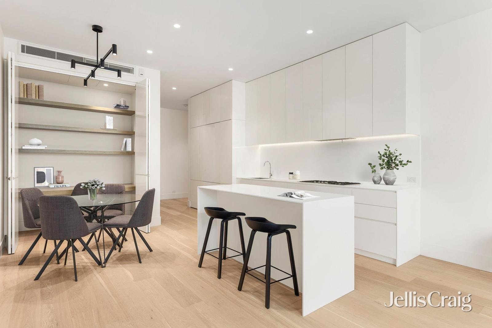 8/10 St Andrews Street, Brighton image 3
