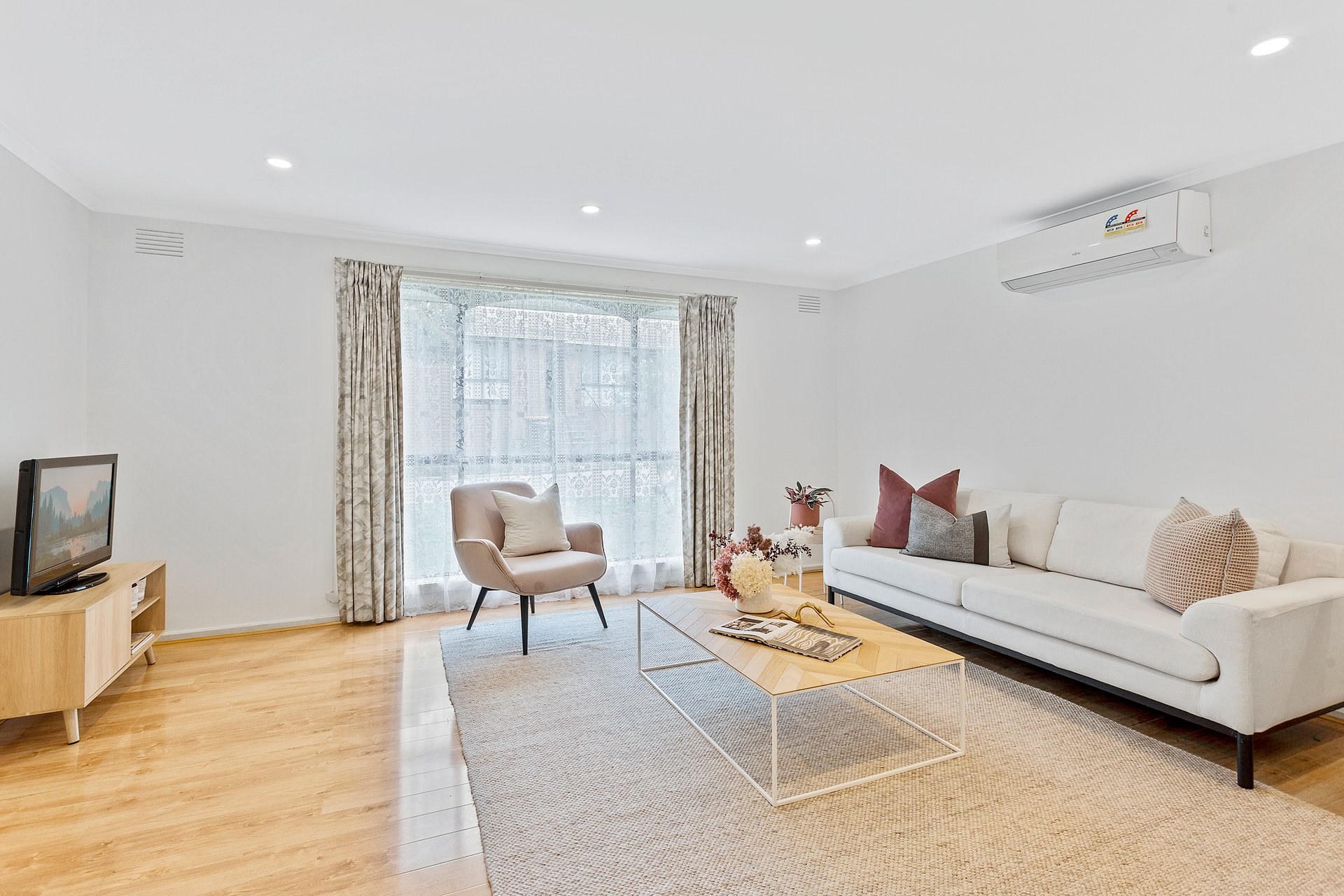 8/10 Webb Street, Burwood image 3