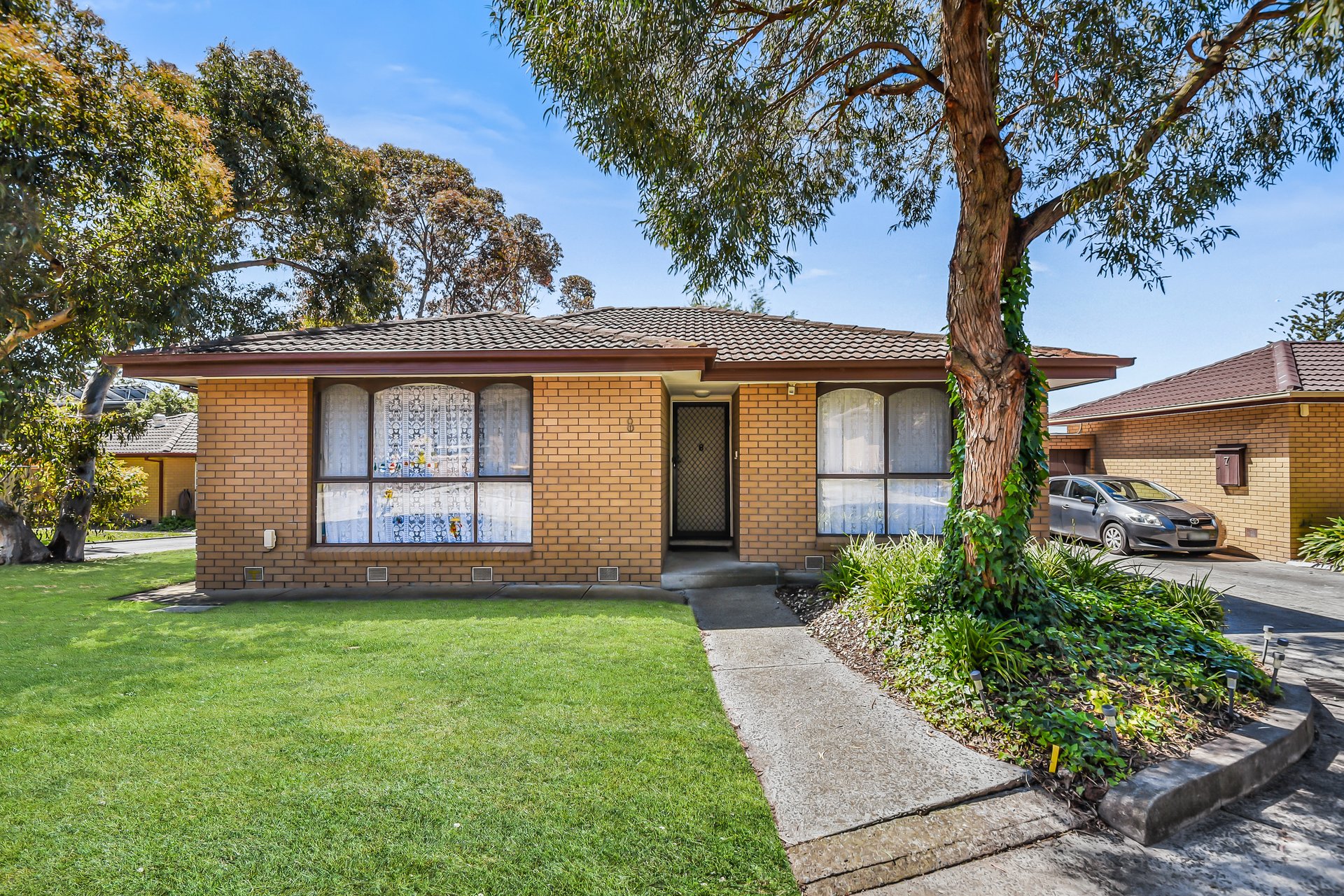 8/10 Webb Street, Burwood image 8