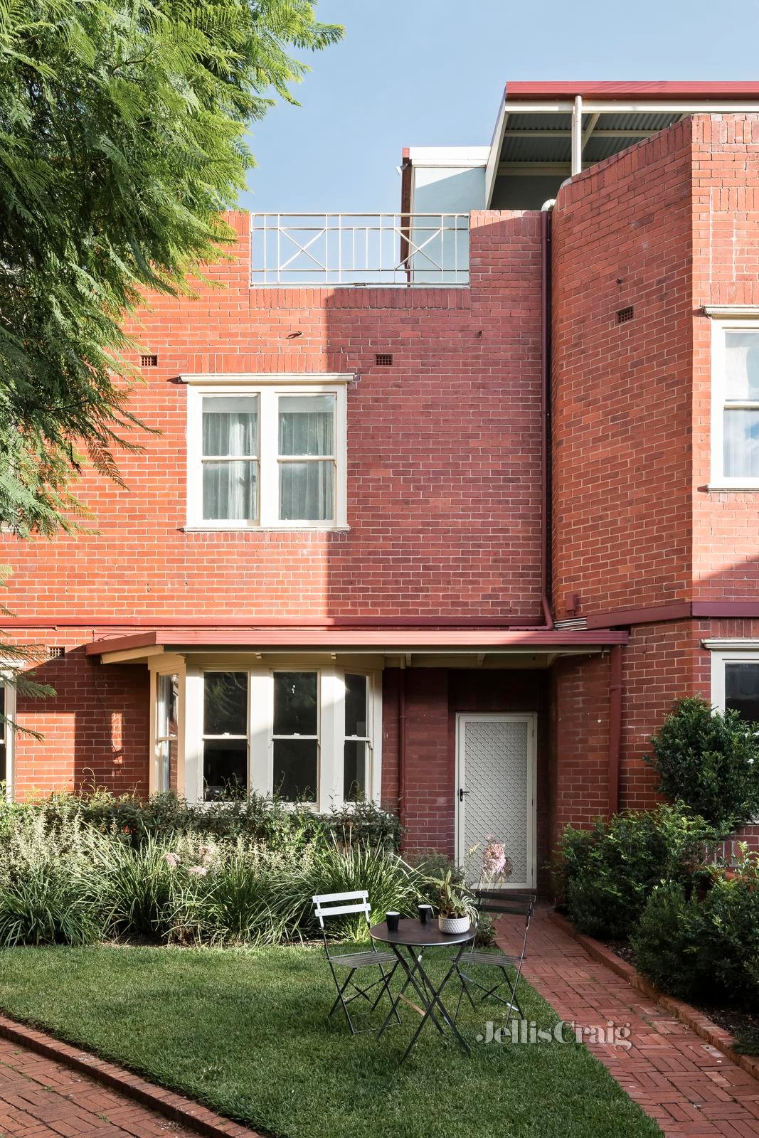 8/100 Curzon Street, North Melbourne image 2