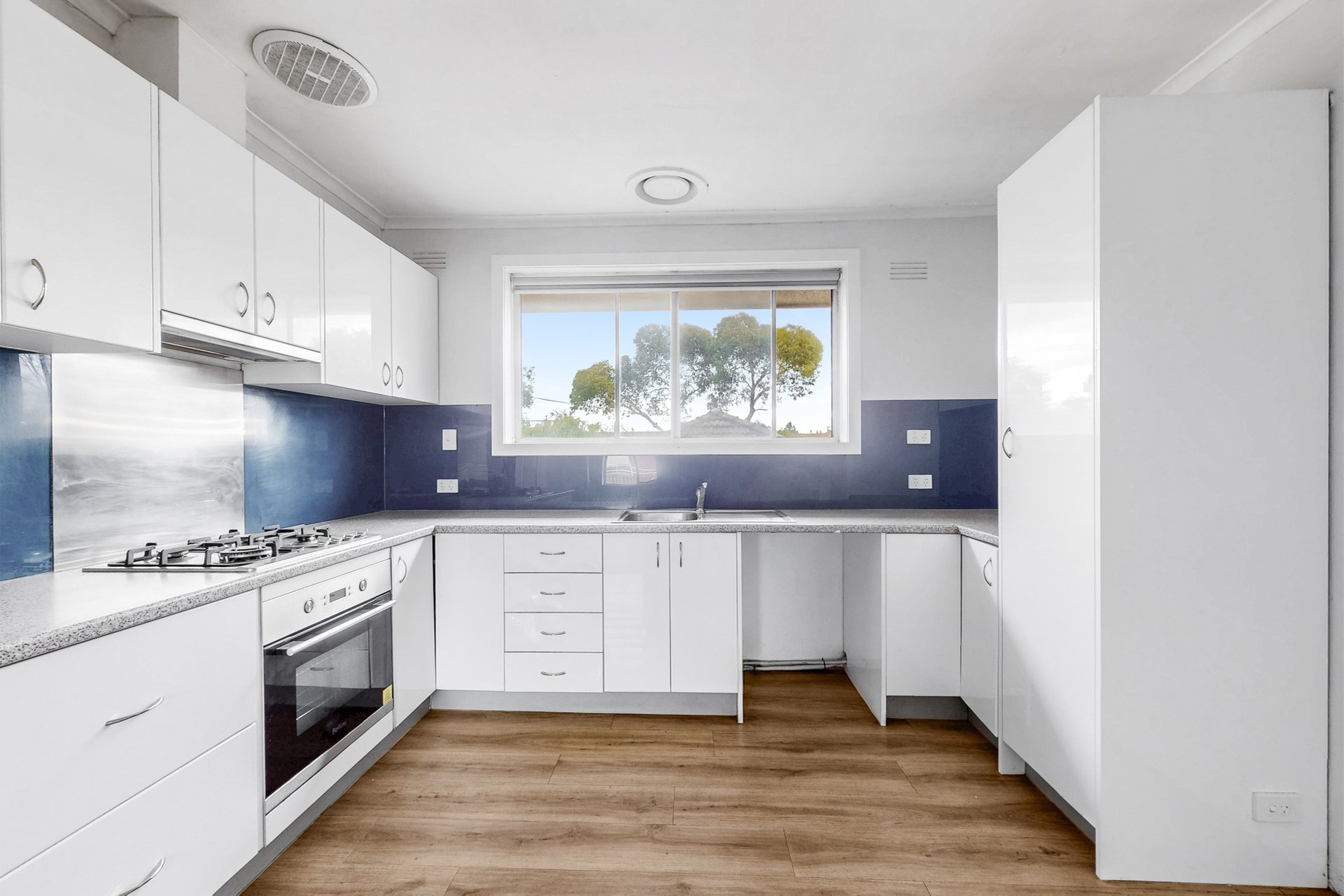 8/100 Rupert Street, West Footscray image 3