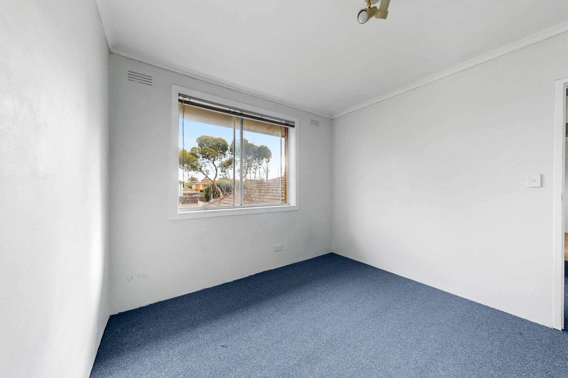 8/100 Rupert Street, West Footscray image 9