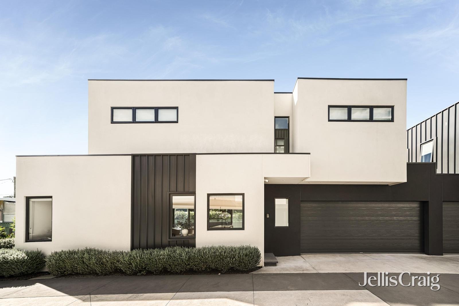 8/101 White Street, Mordialloc image 1