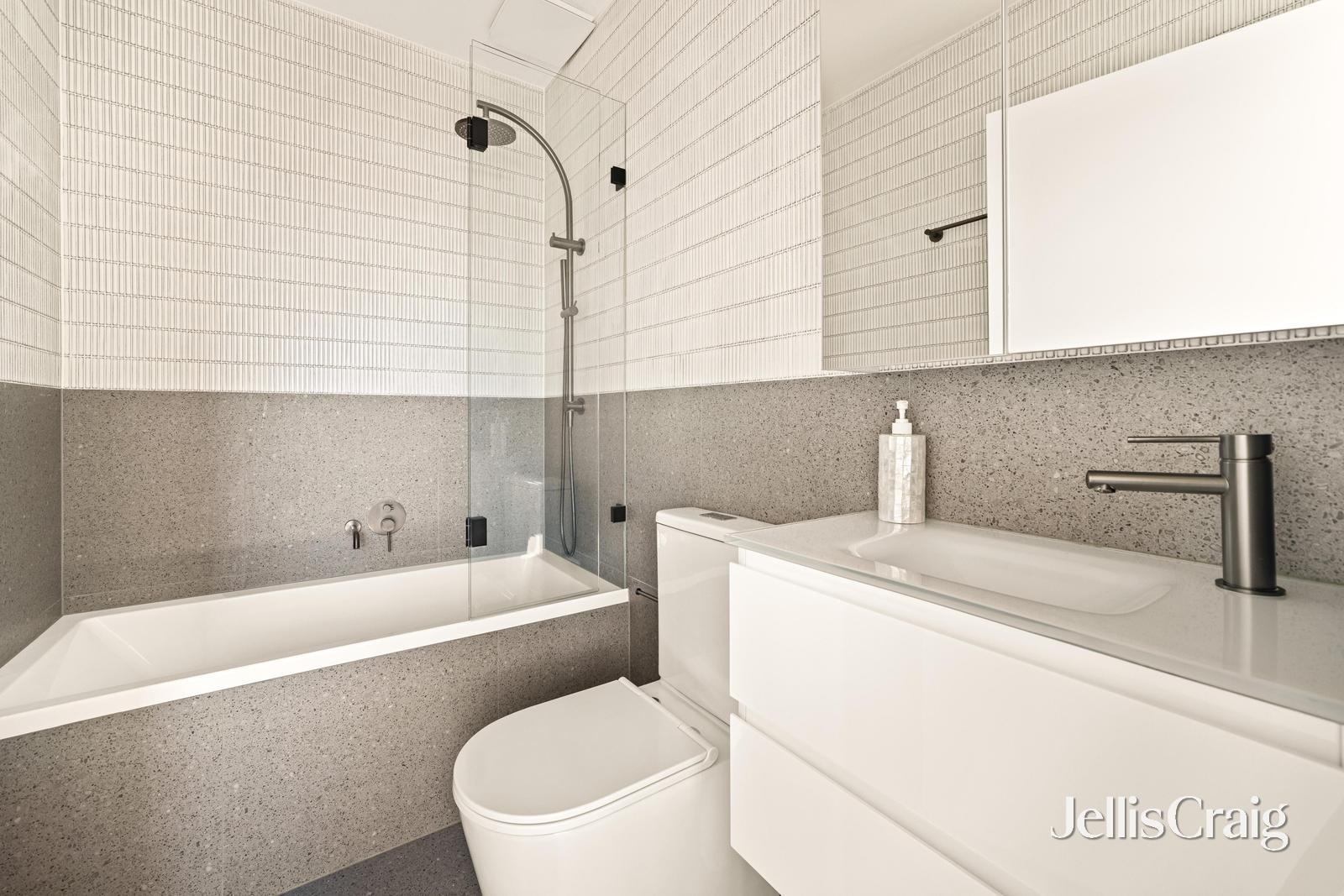 8/101 White Street, Mordialloc image 9