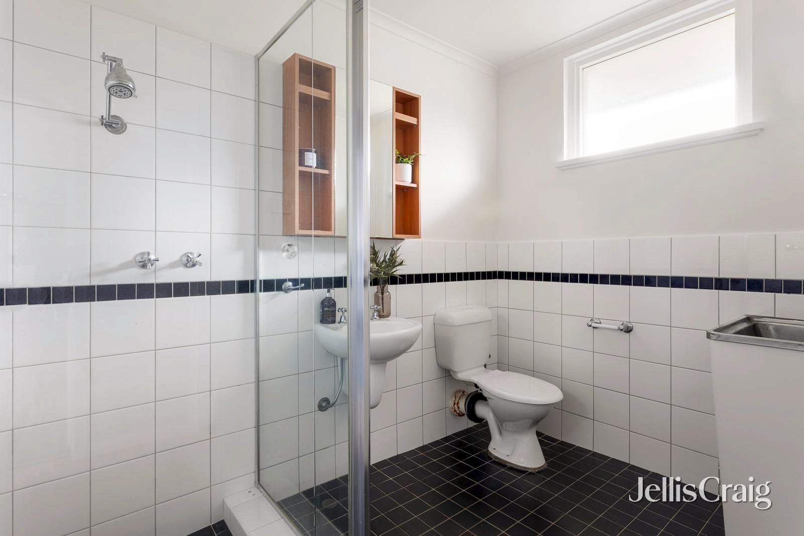 8/102 Keon Street, Thornbury image 8