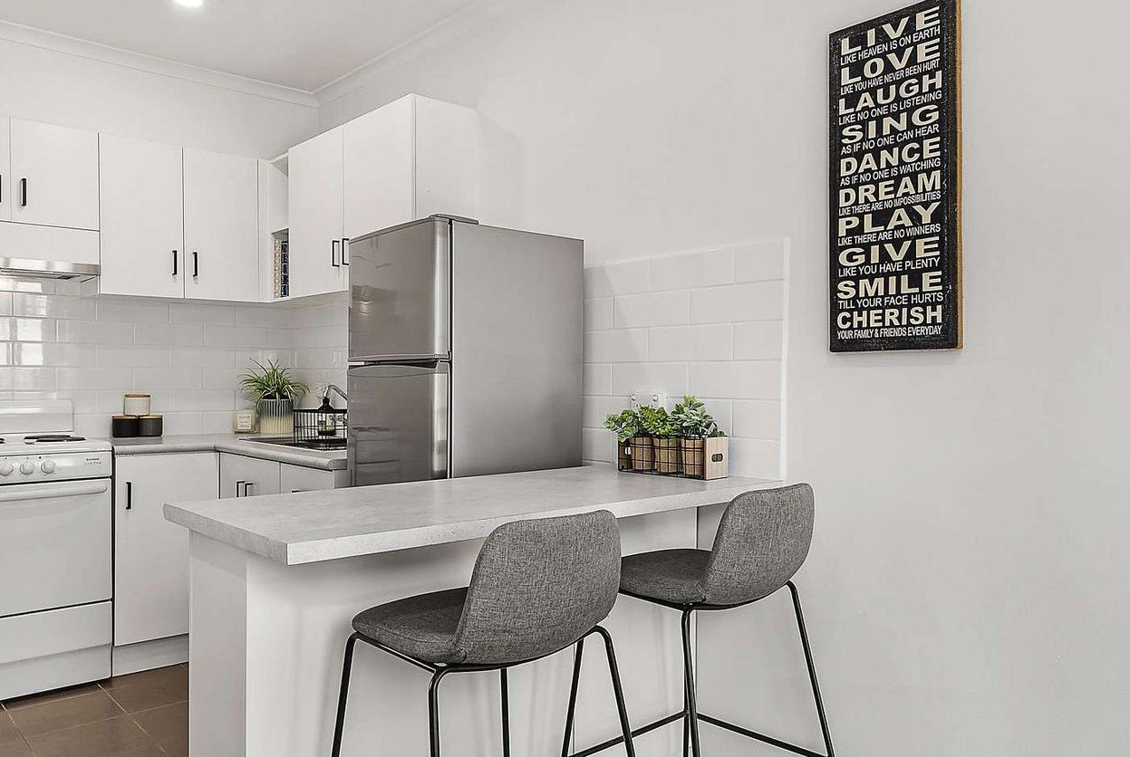 8/104 Alexandra Street, St Kilda East image 3