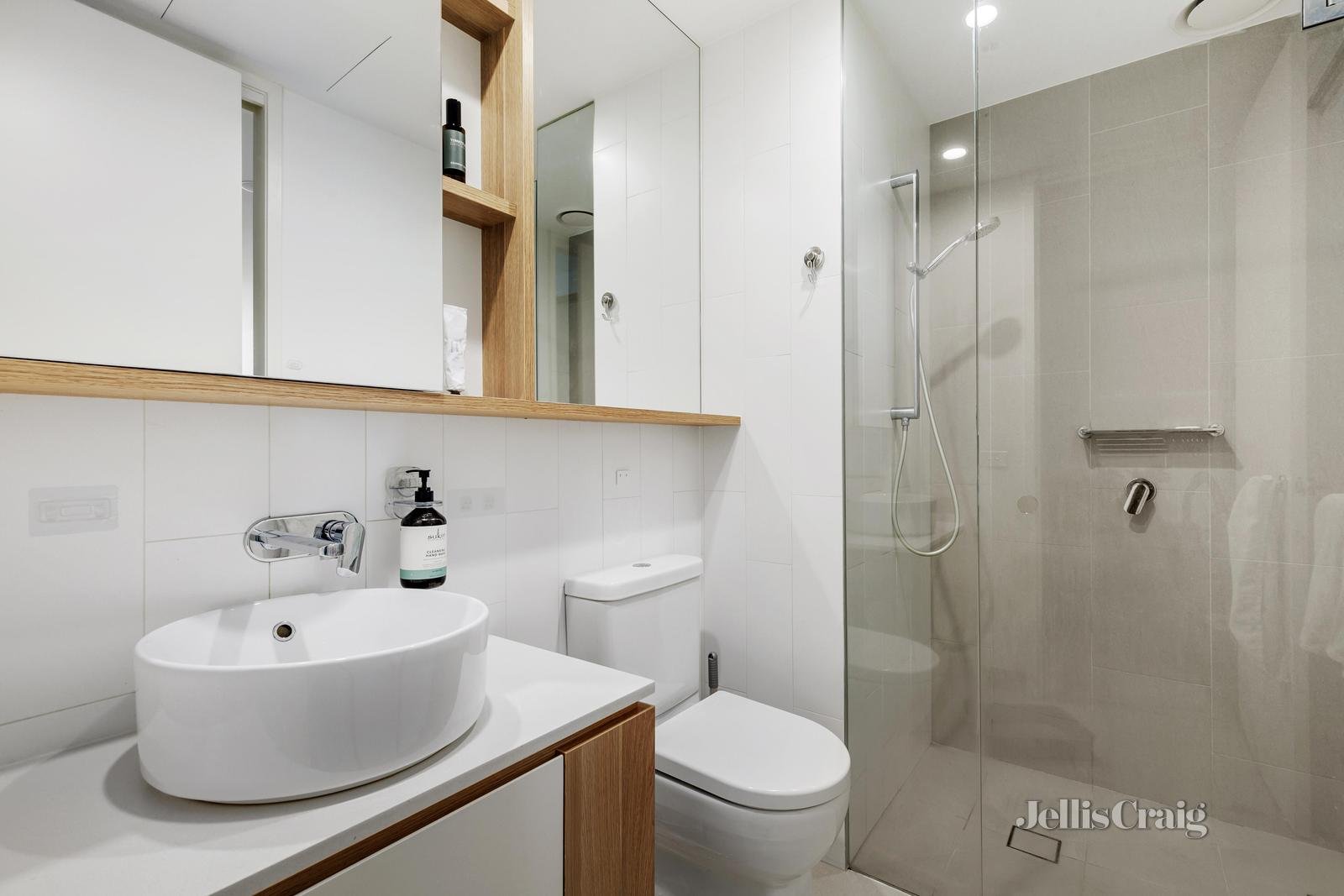 810/5-7 Irving Avenue, Box Hill image 4