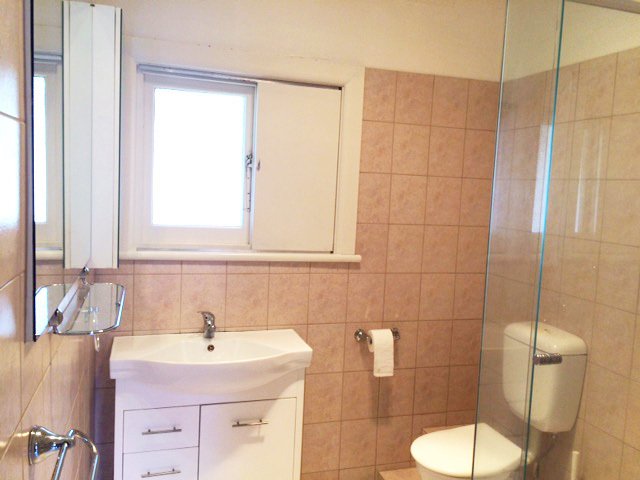 Property Gallery Thumbnail 8