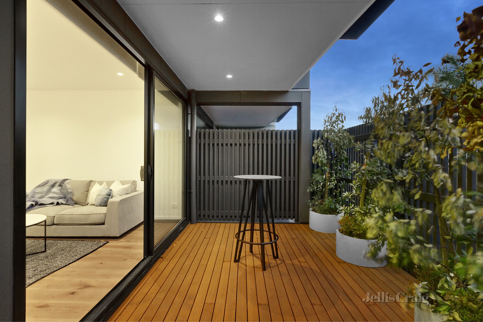 8/11 St Georges Avenue, Bentleigh East image 7