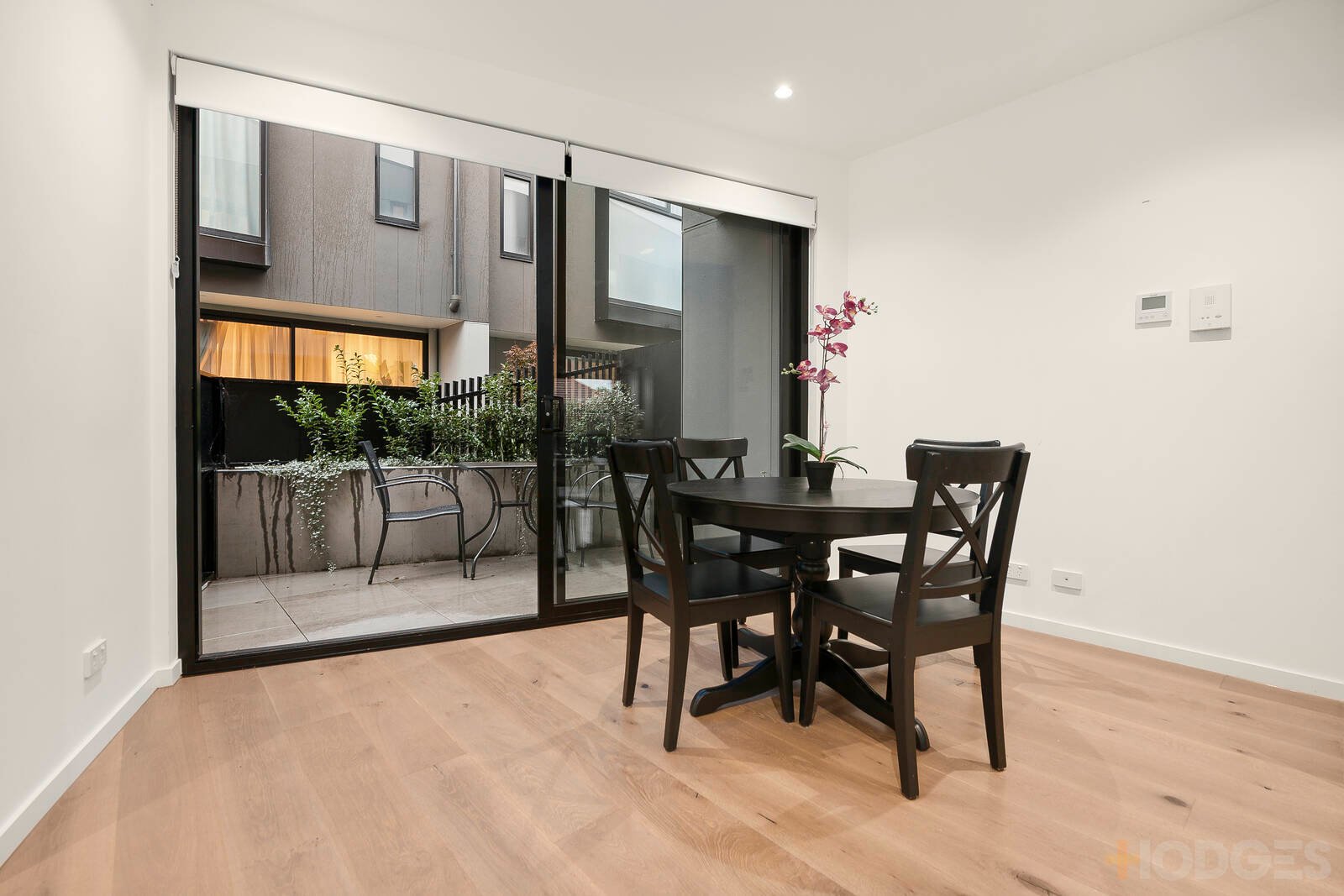 8 / 11 St Georges Avenue Bentleigh East
