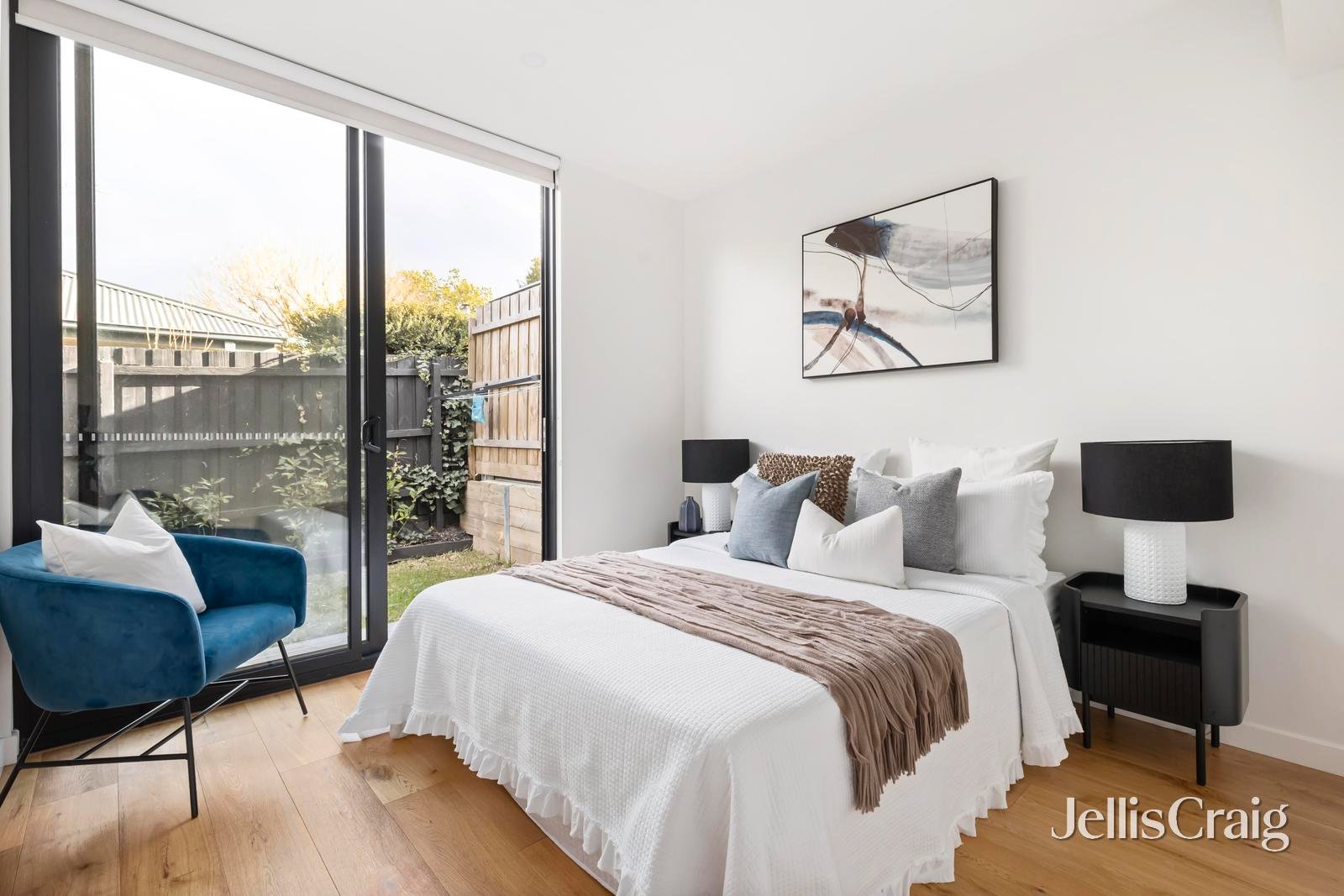 8/11 Vernon Street, Croydon image 5