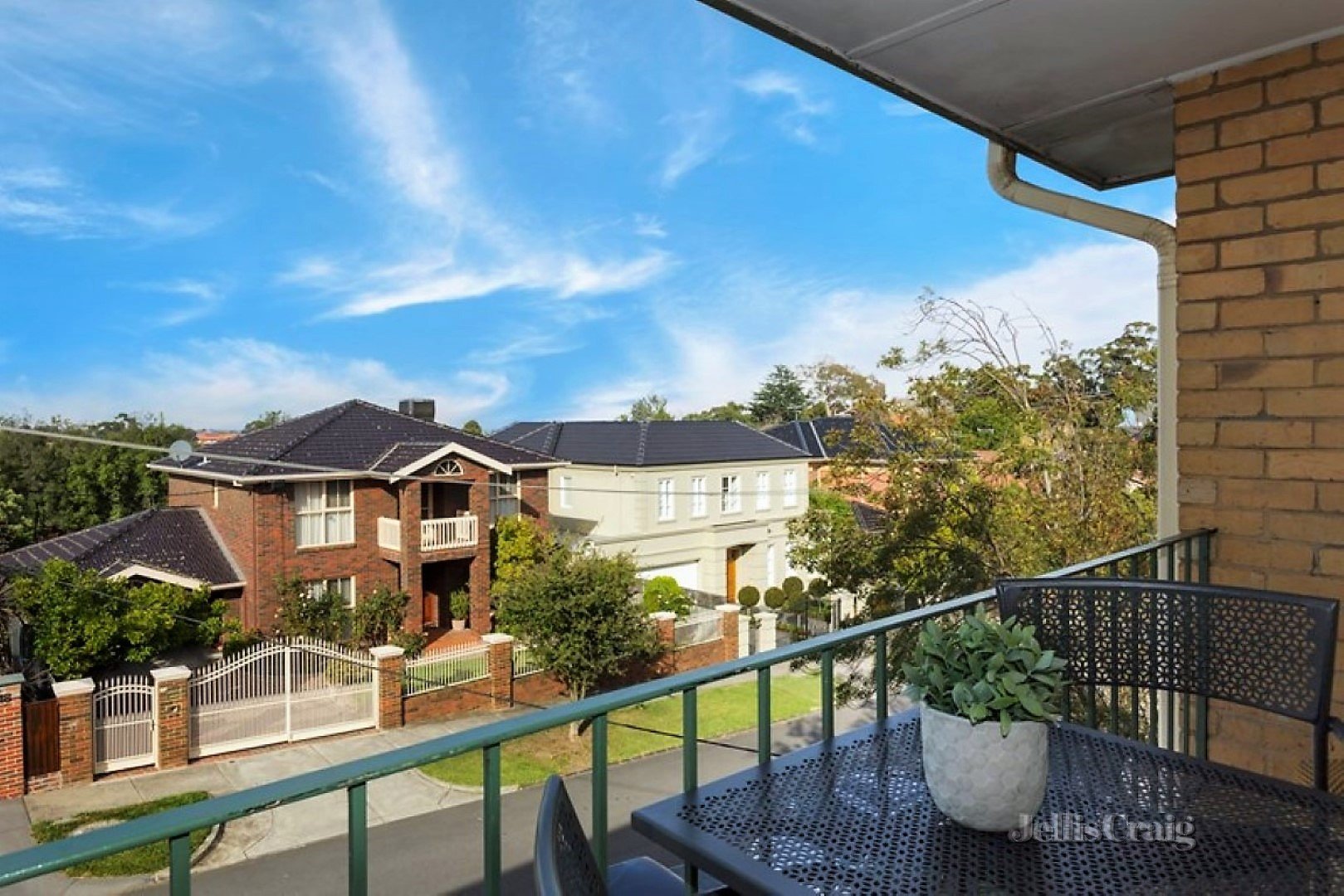 8/11 Yonga Road, Balwyn image 6