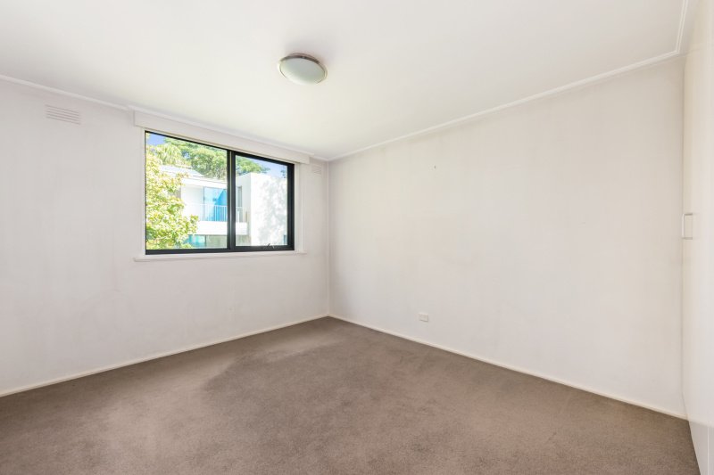 8 / 110 Caroline Street SOUTH YARRA, VIC 3141
