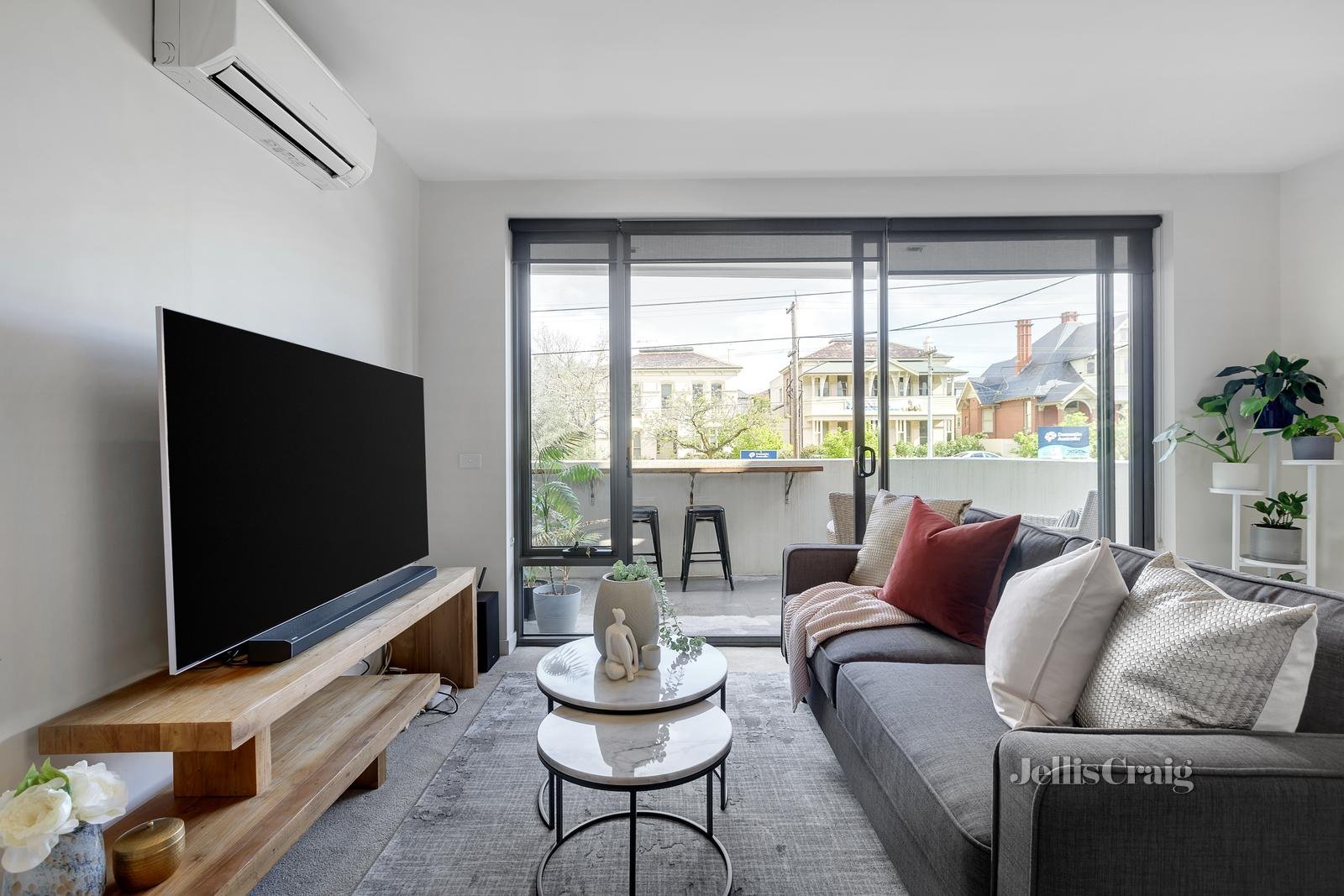 8/111 Riversdale Road, Hawthorn image 3