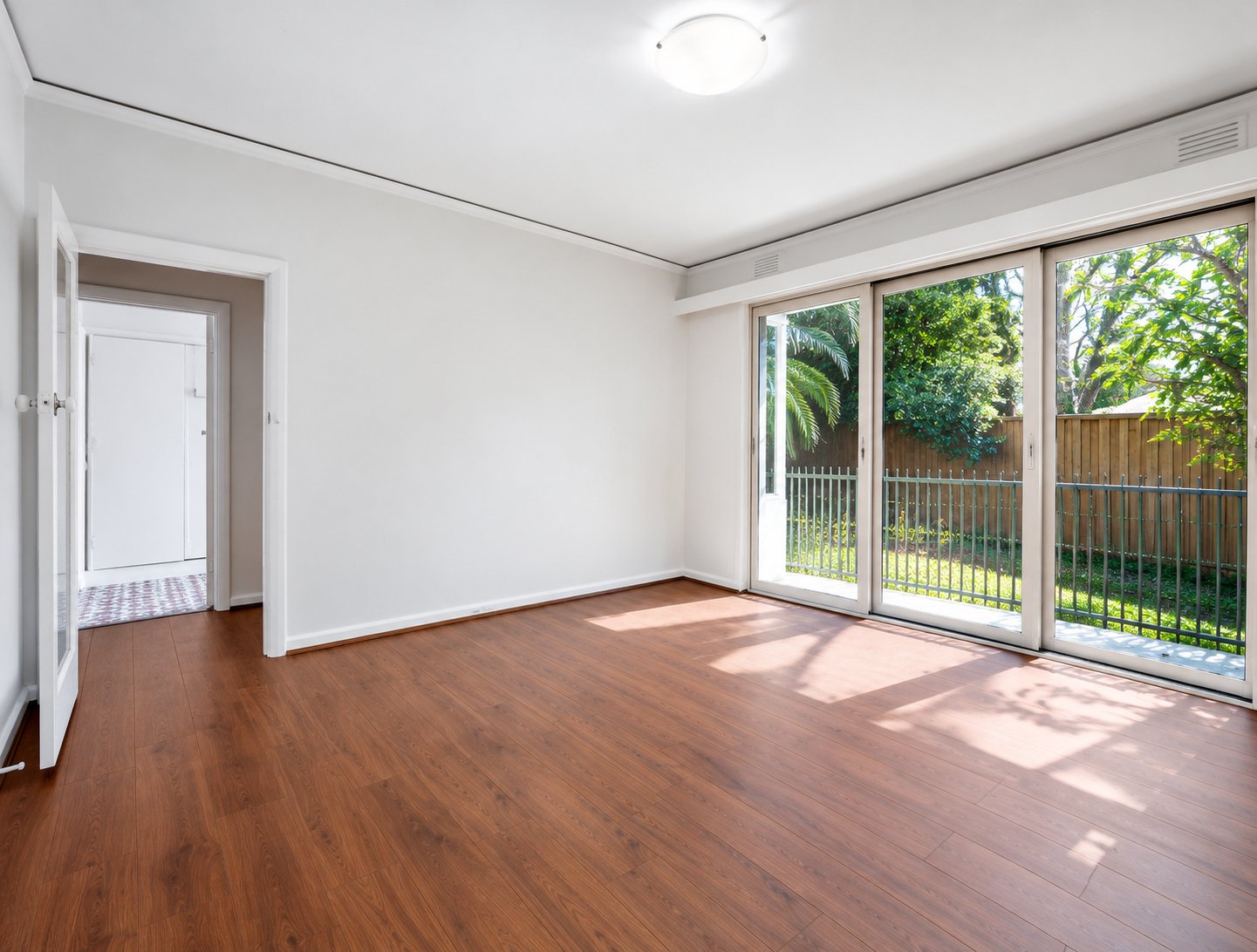 8/112 Riversdale Road, Hawthorn image 1
