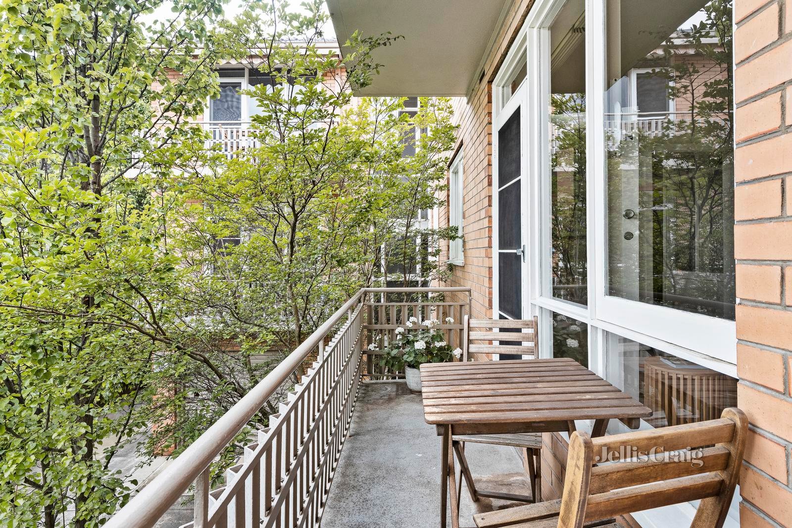8/114 Kooyong Road, Armadale image 4