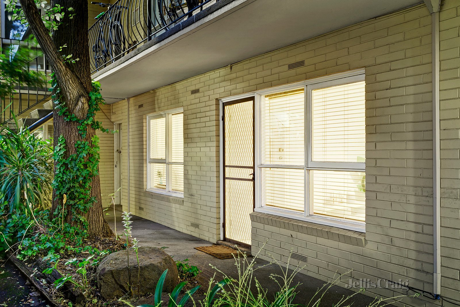 8/116 Arthurton Road, Northcote image 7