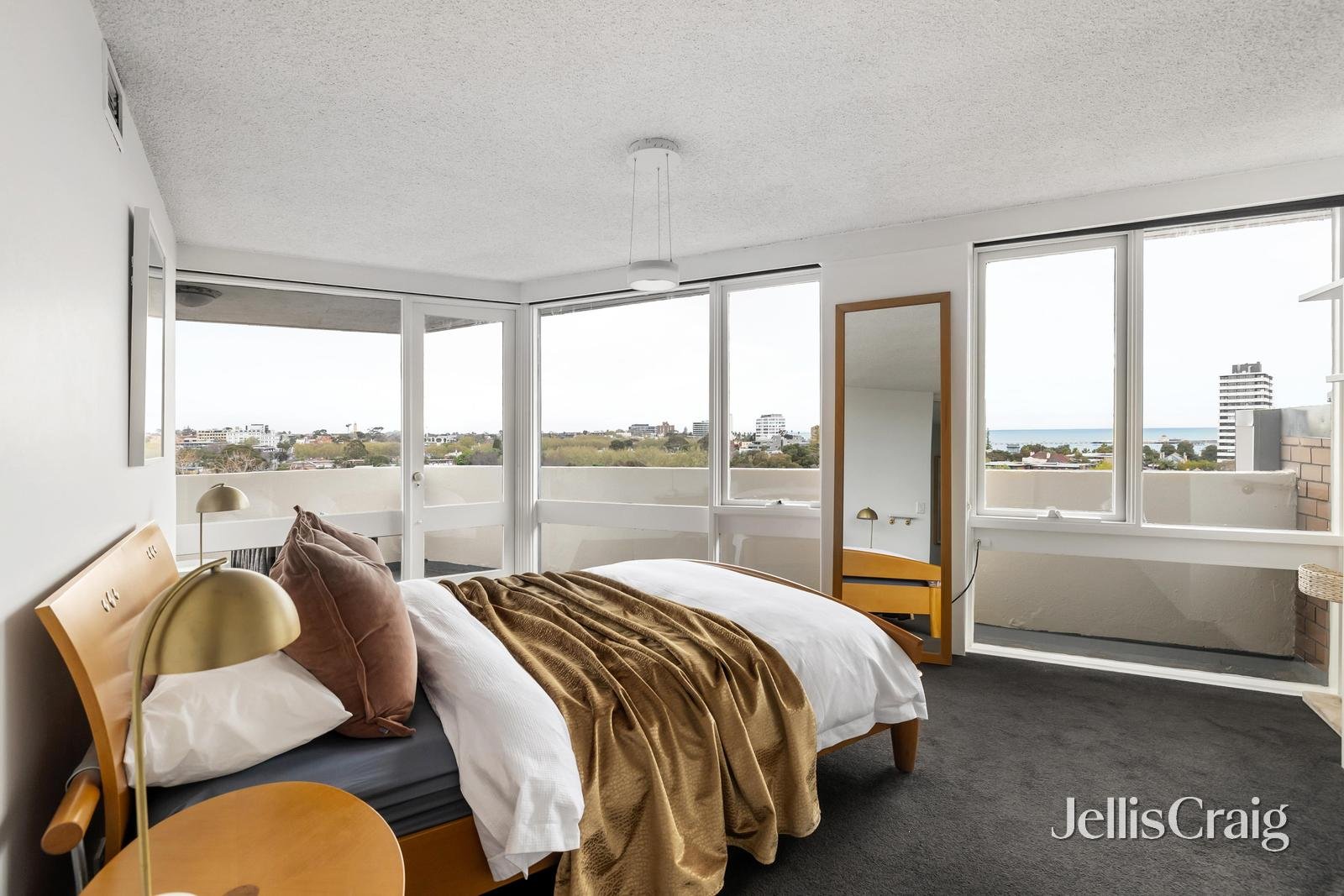 81/197 Canterbury Road, St Kilda West image 4