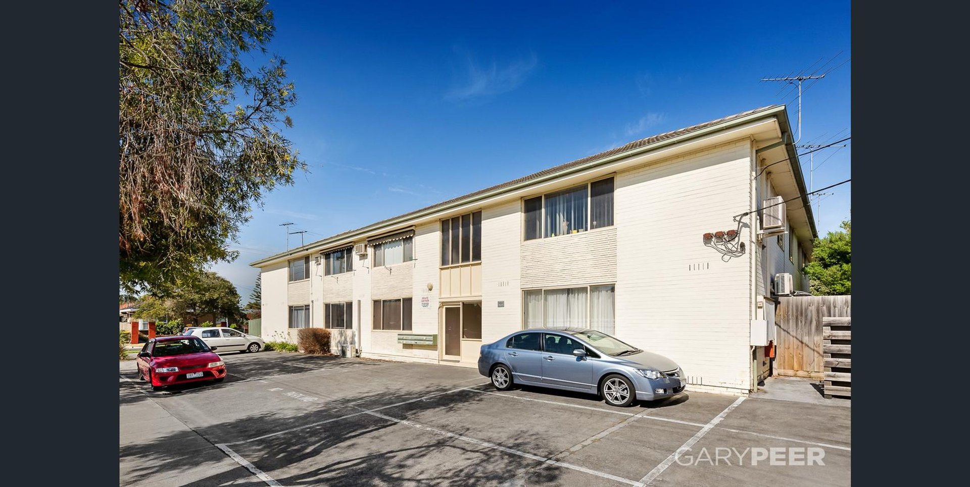 8/12 Brentwood Street, Bentleigh image 1