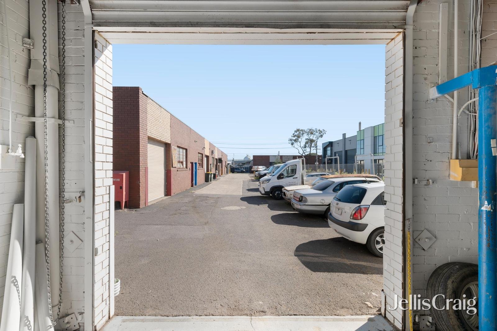 8/12 Ganton Court, Williamstown image 6