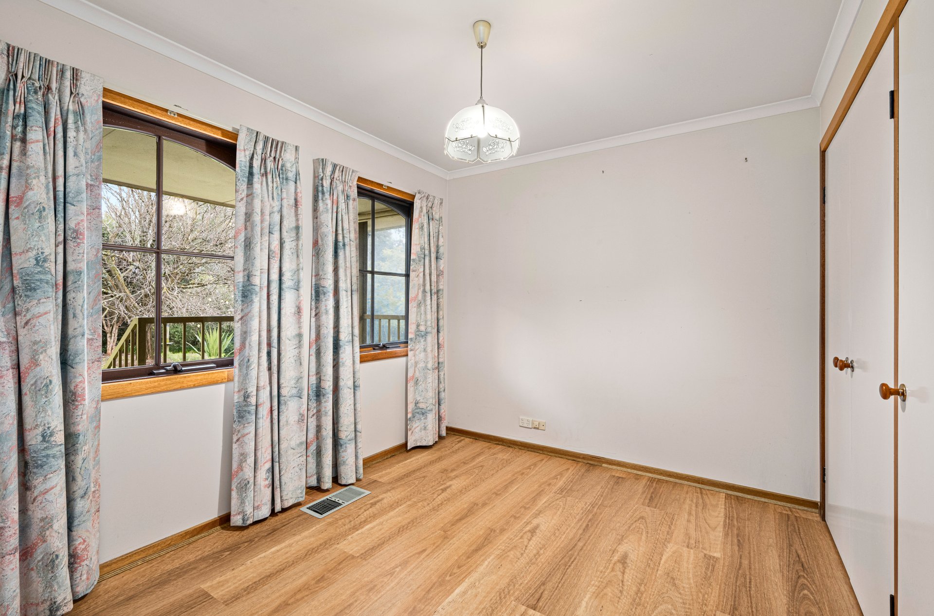 812 Mount Dandenong Road, Montrose image 5