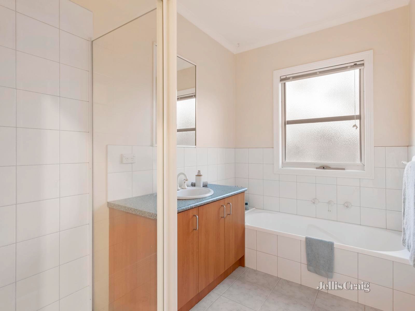 8/12 Omar Street, Templestowe Lower image 10