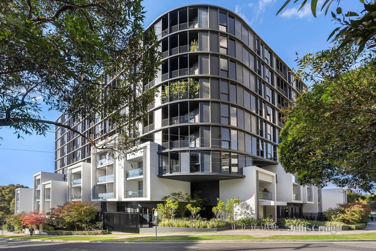812/1 Grosvenor Street, Doncaster image 1