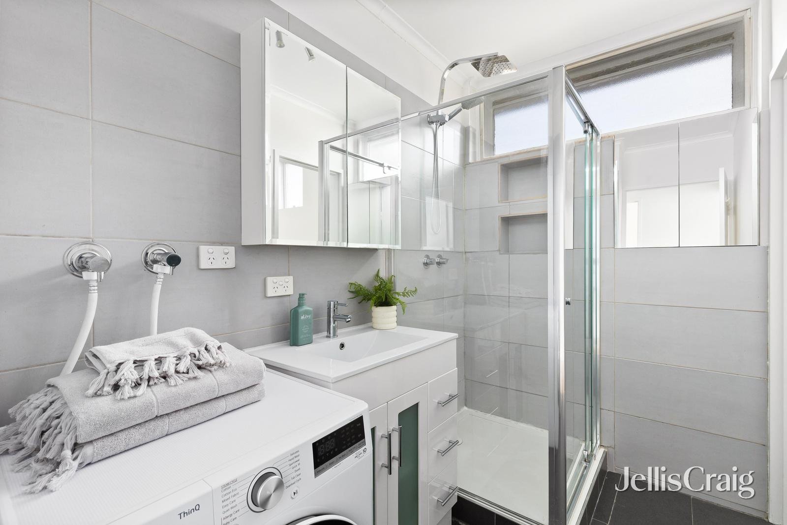 8/122 Mimosa Road, Carnegie image 5