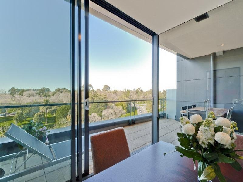 812/250 St Kilda Road, Southbank image 7