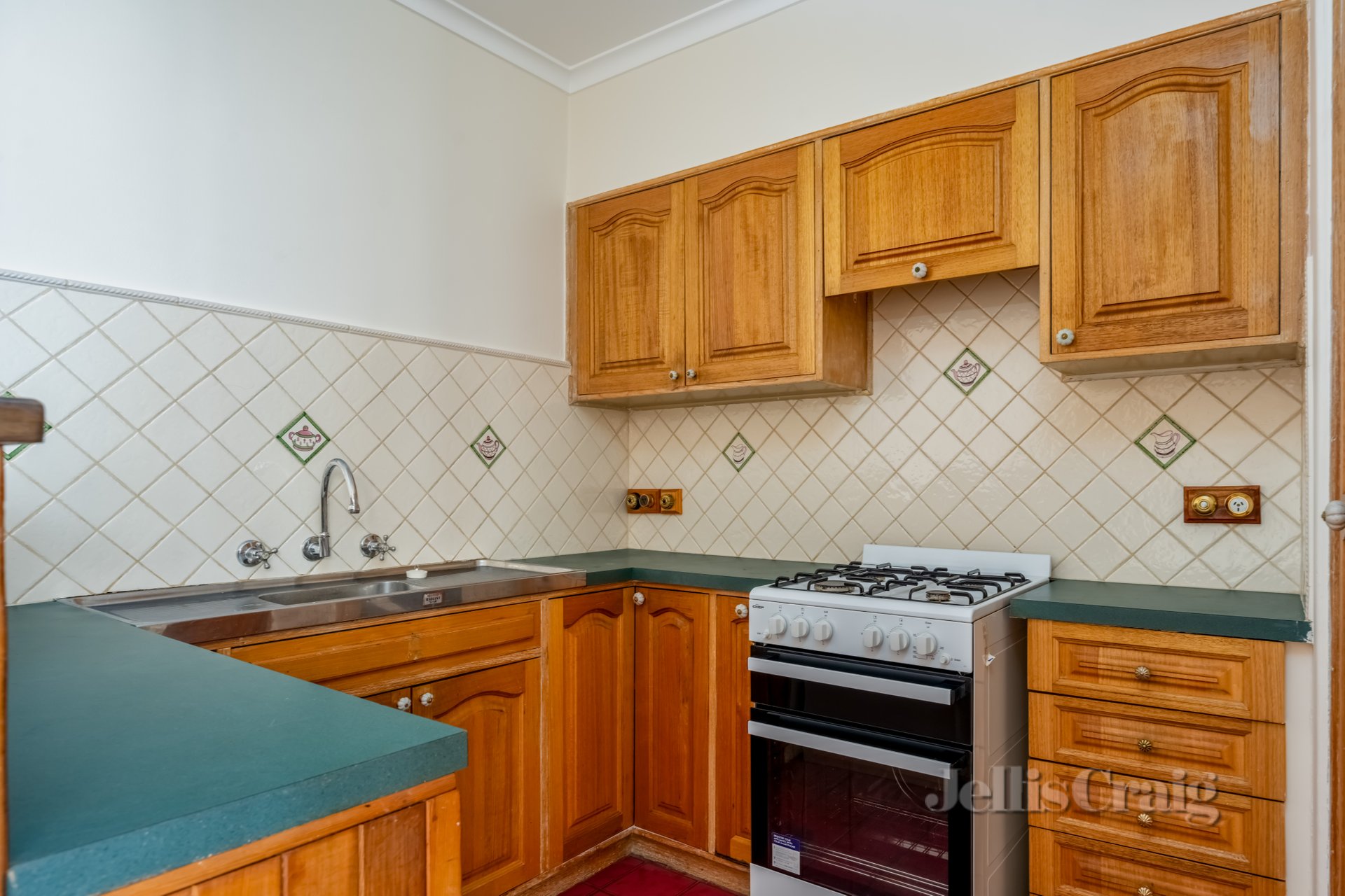 8/123 Millswyn Street, South Yarra image 2