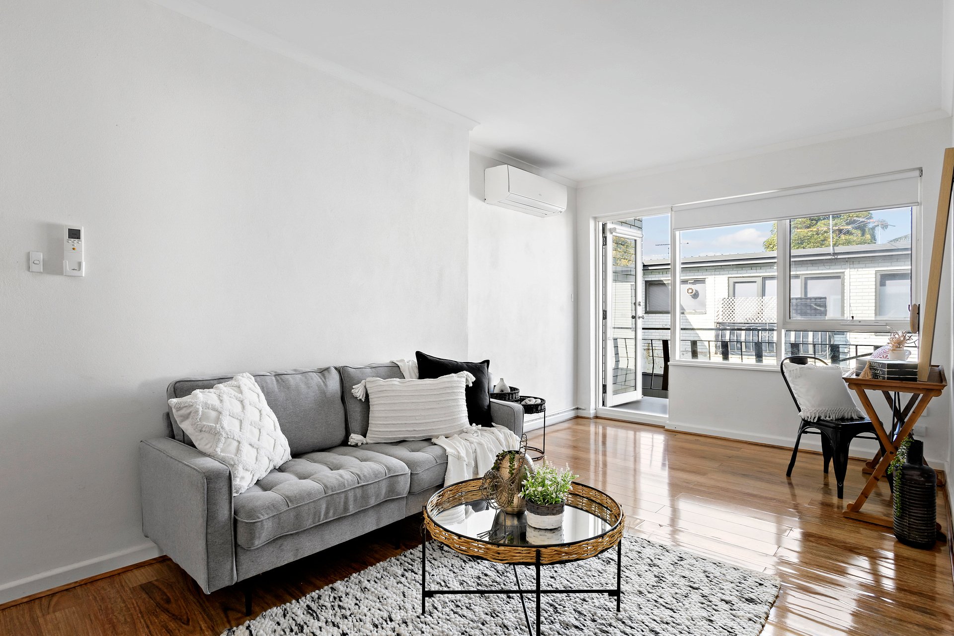 Property Gallery Thumbnail 3