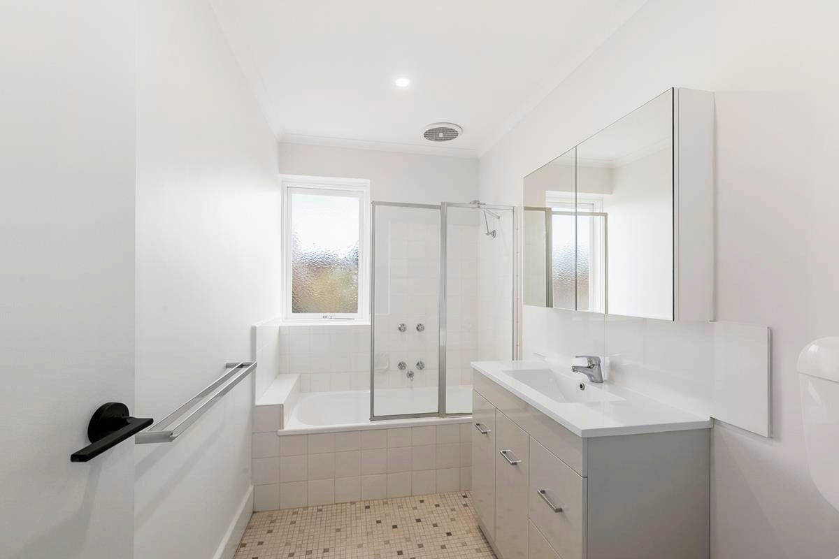 8/124a Barkers Road, Hawthorn image 4