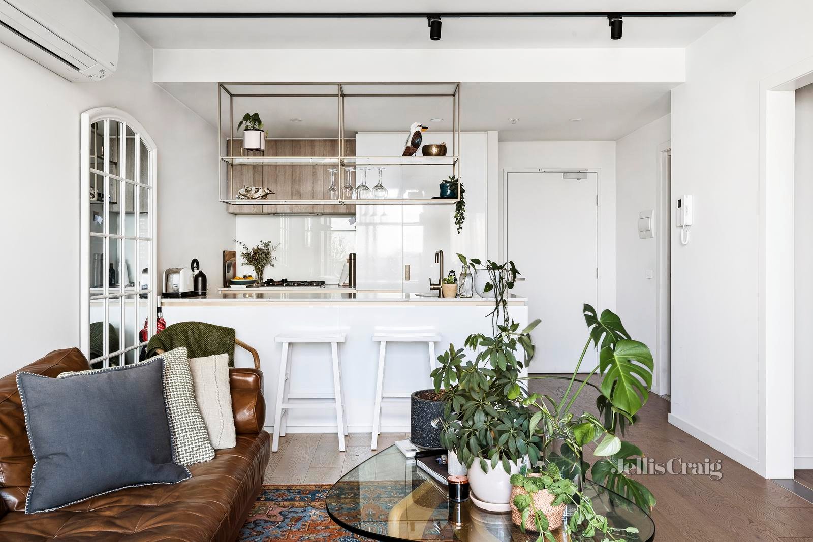 812/8 Lygon Street, Brunswick East image 3
