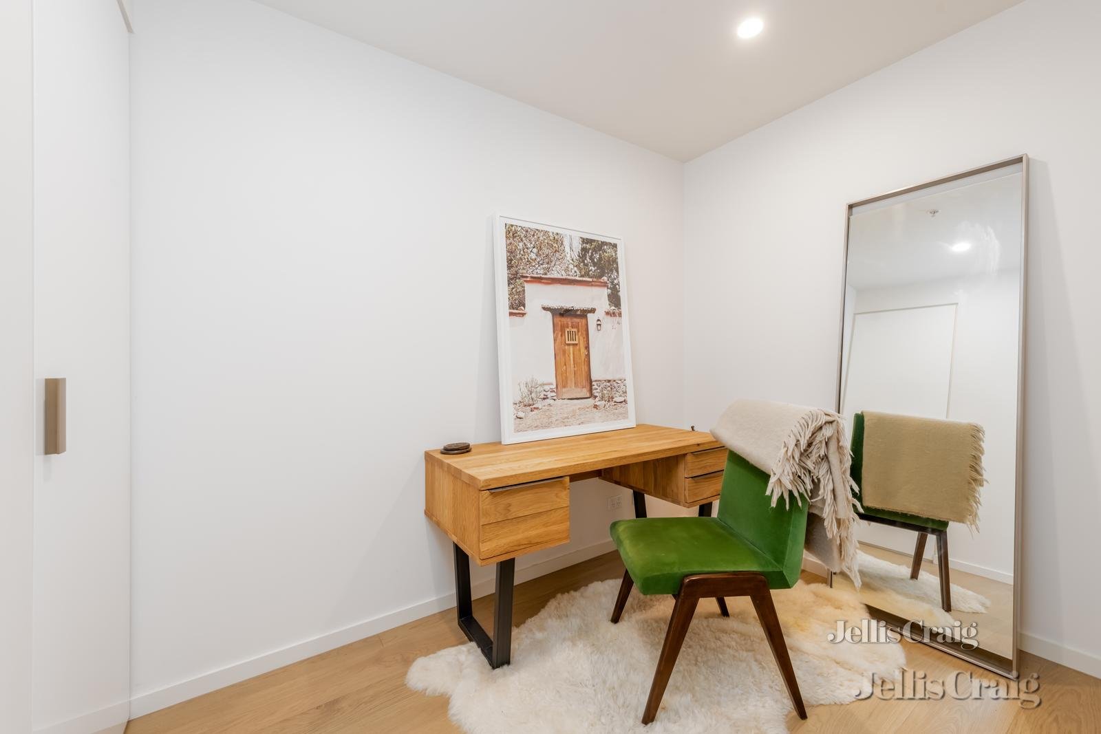 812/8 Lygon Street, Brunswick East image 5