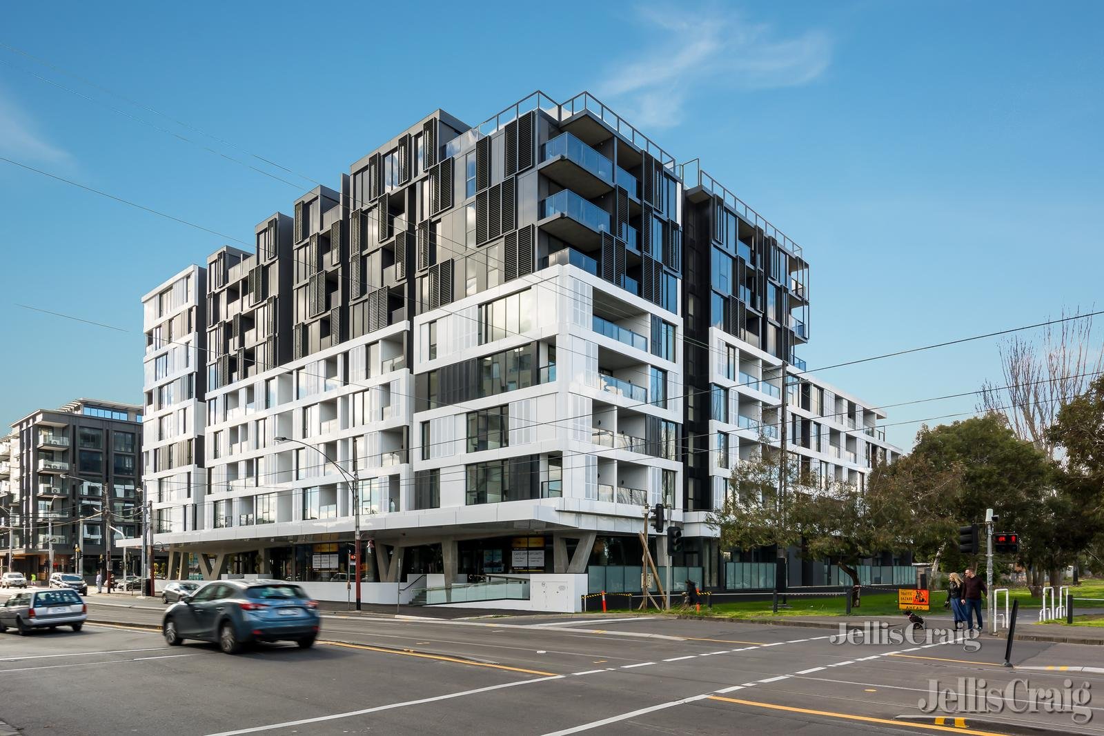 812/8 Lygon Street, Brunswick East image 8