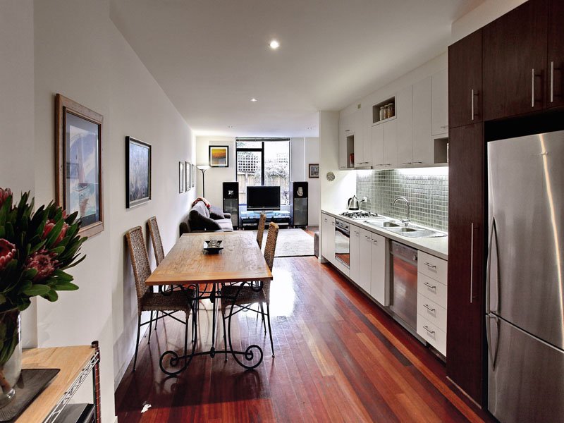 8/129-133 Ormond Esplanade, Elwood image 2