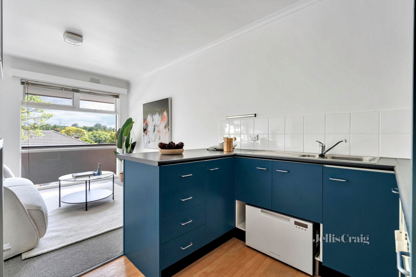 8/13 Alexander Street, Collingwood image 5