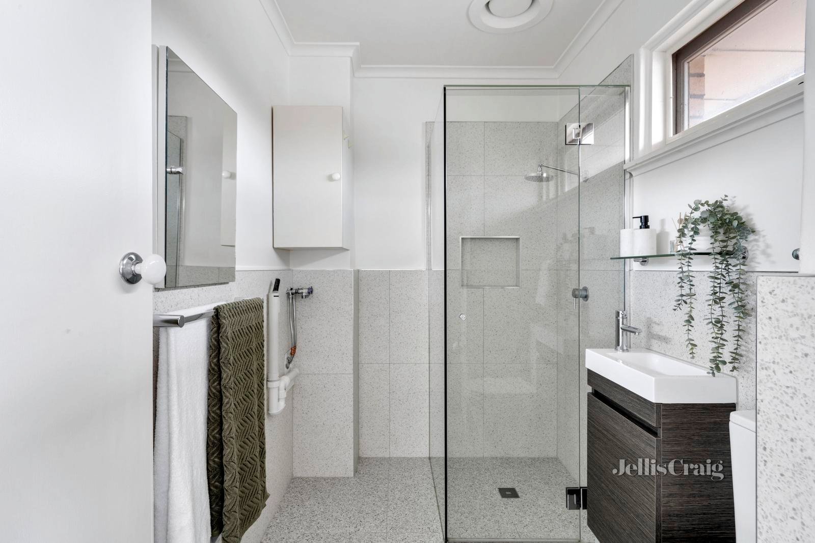 8/13 Alexander Street, Collingwood image 9