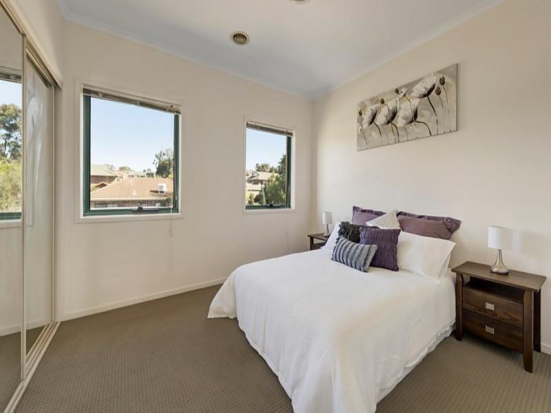 8/13 Hope Court, Kew image 7