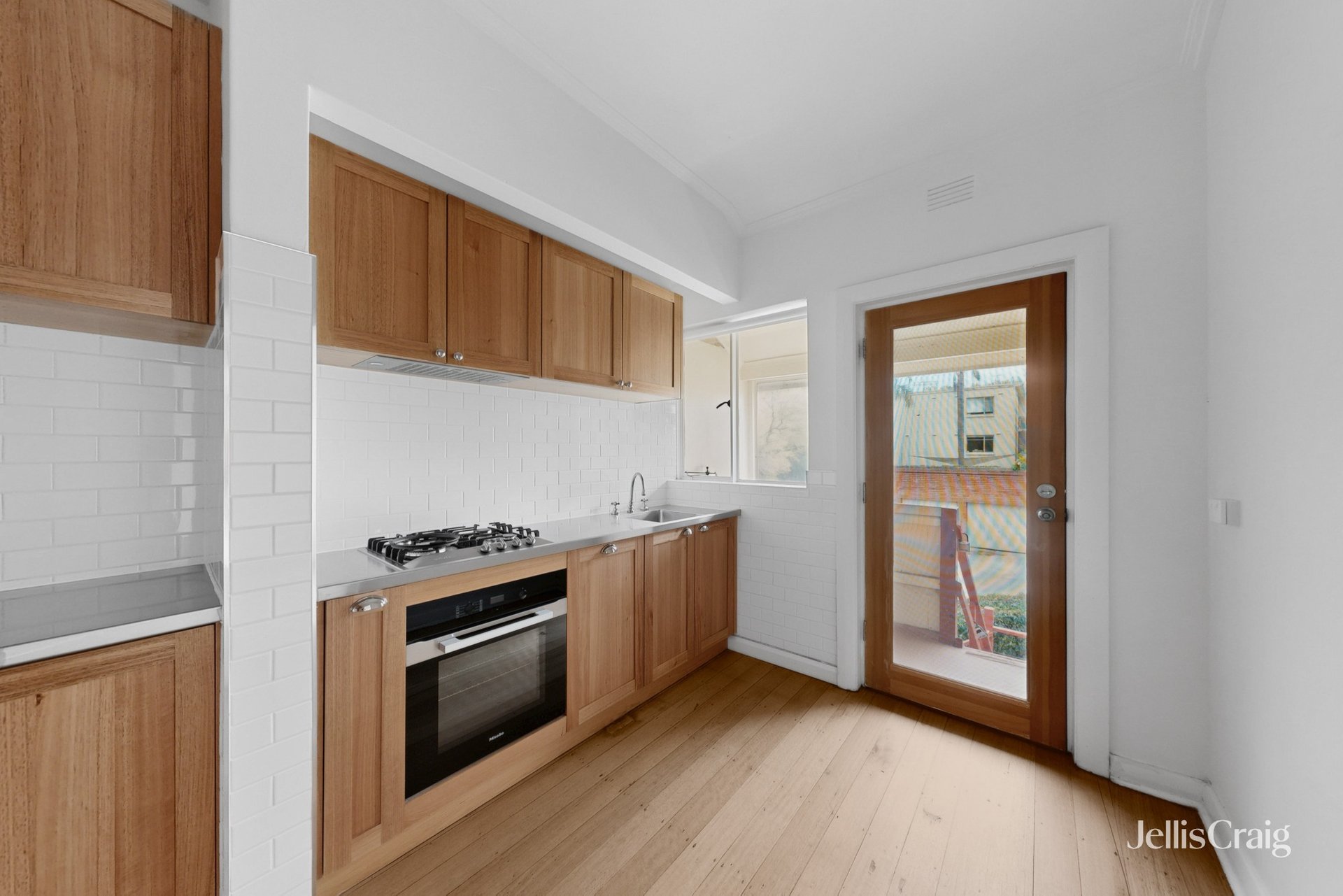 8/13 Hughenden Road, St&nbsp;Kilda&nbsp;East image 4