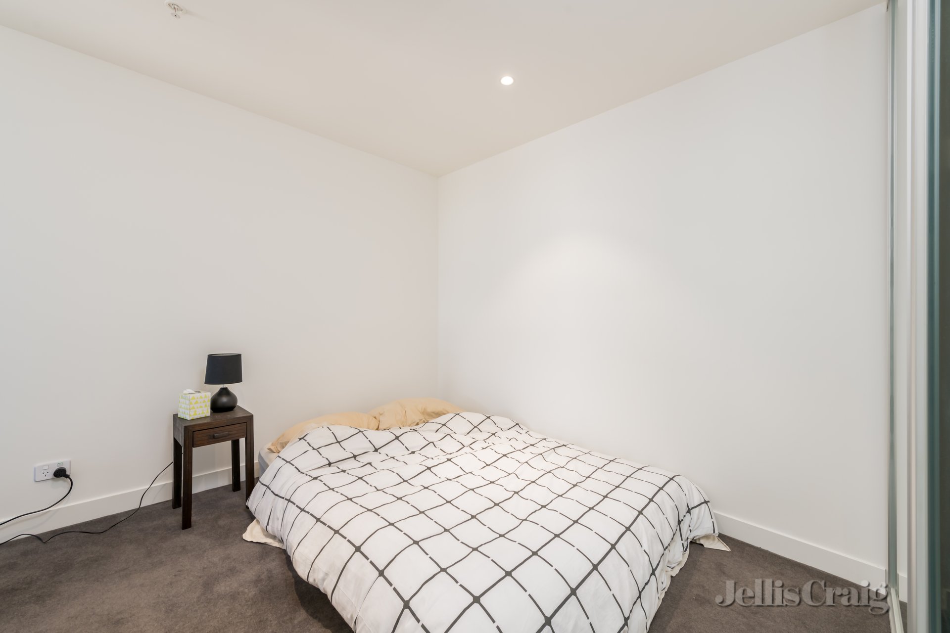 813/288 Albert Street, Brunswick image 3