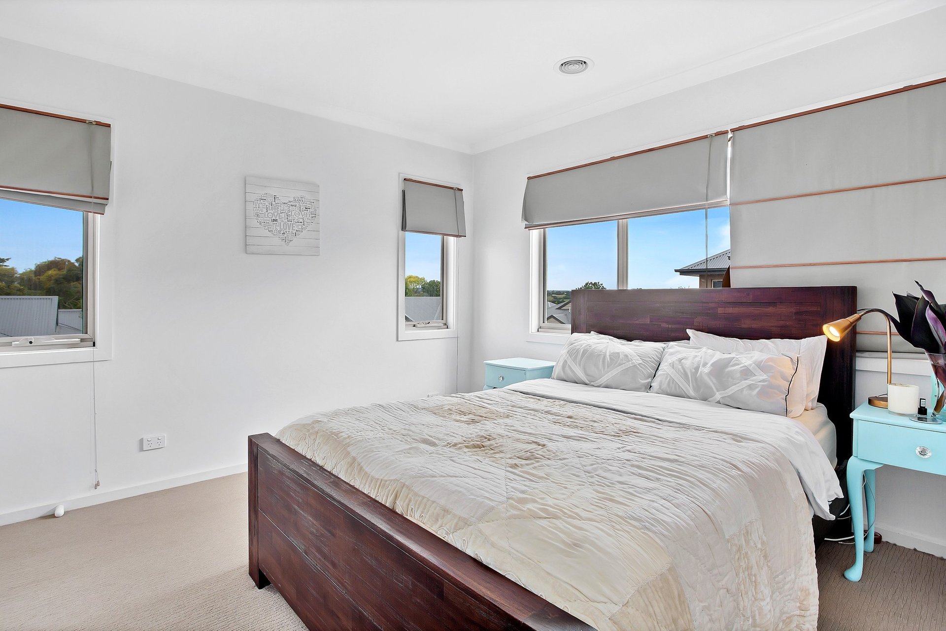 Property Gallery Thumbnail 3