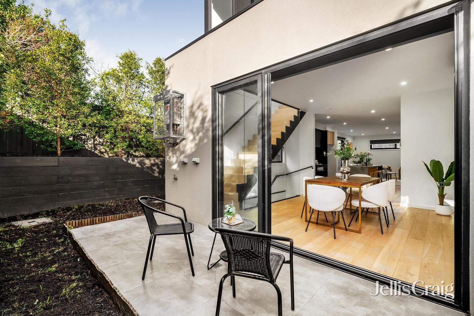 8/14 Frederick Street, Doncaster image 9