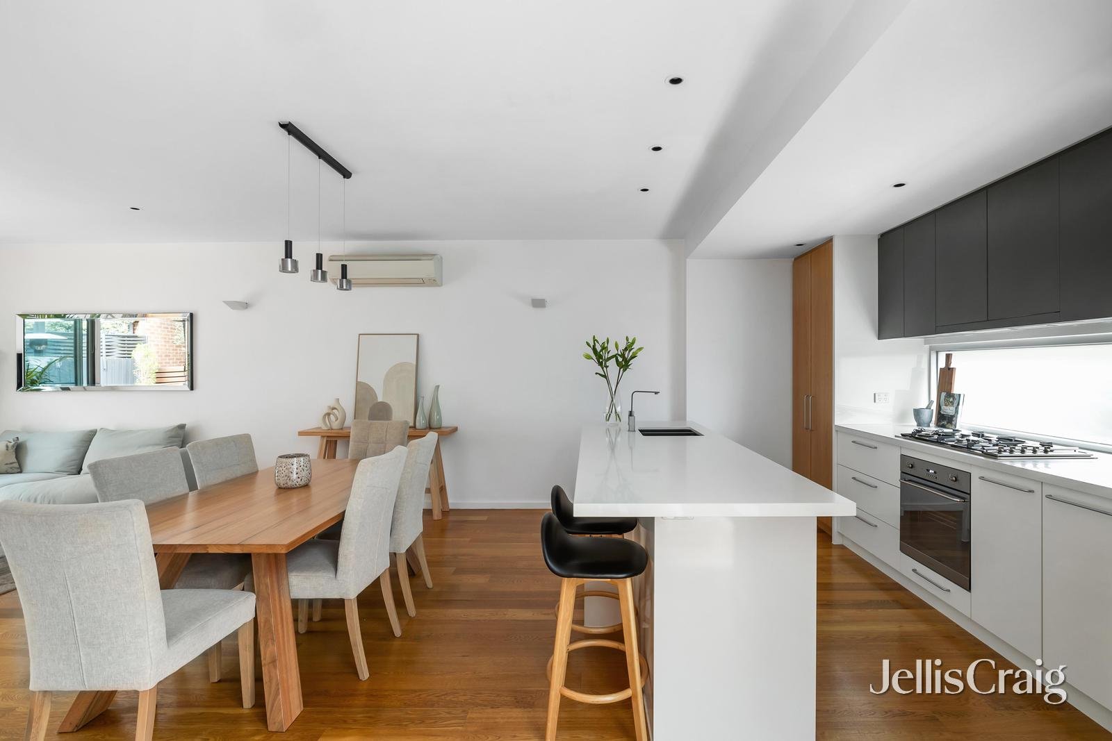 8/14 Lillimur Road, Ormond image 2
