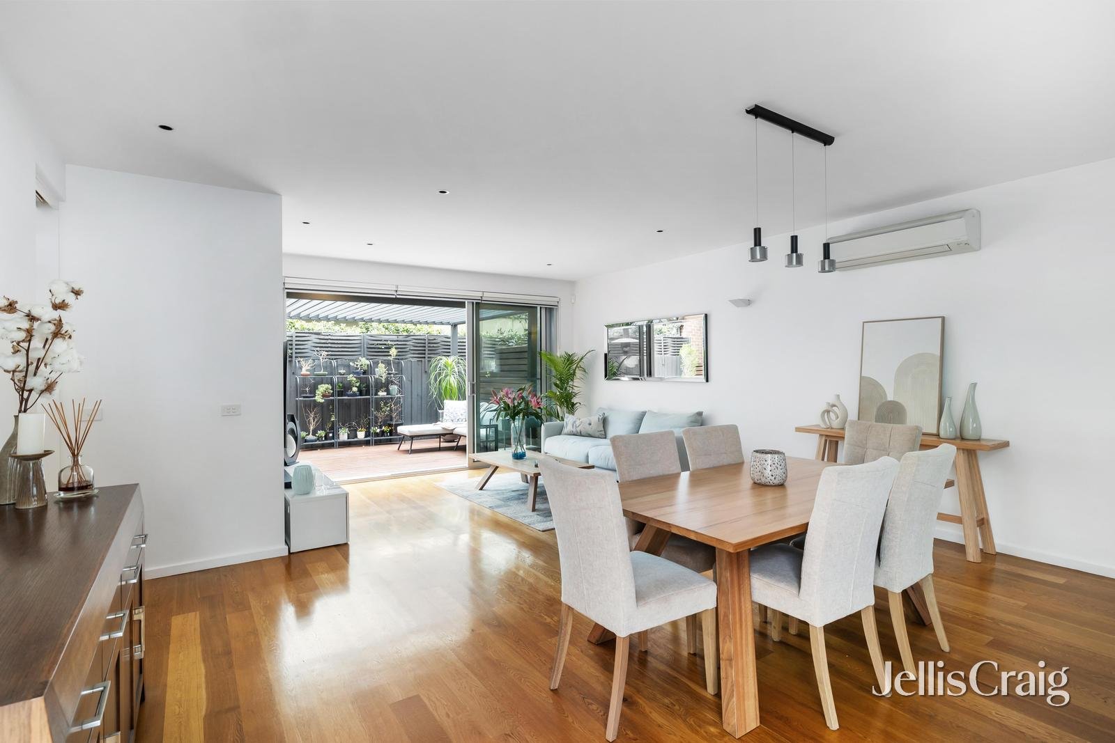 8/14 Lillimur Road, Ormond image 4