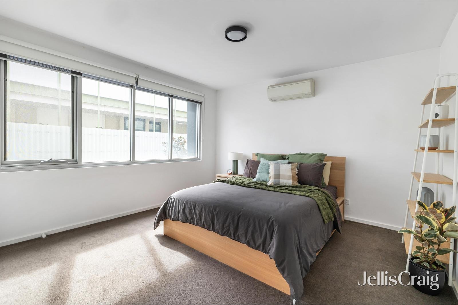 8/14 Lillimur Road, Ormond image 8